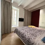 Konventna Apartment In City Heart, Designed, Spacious